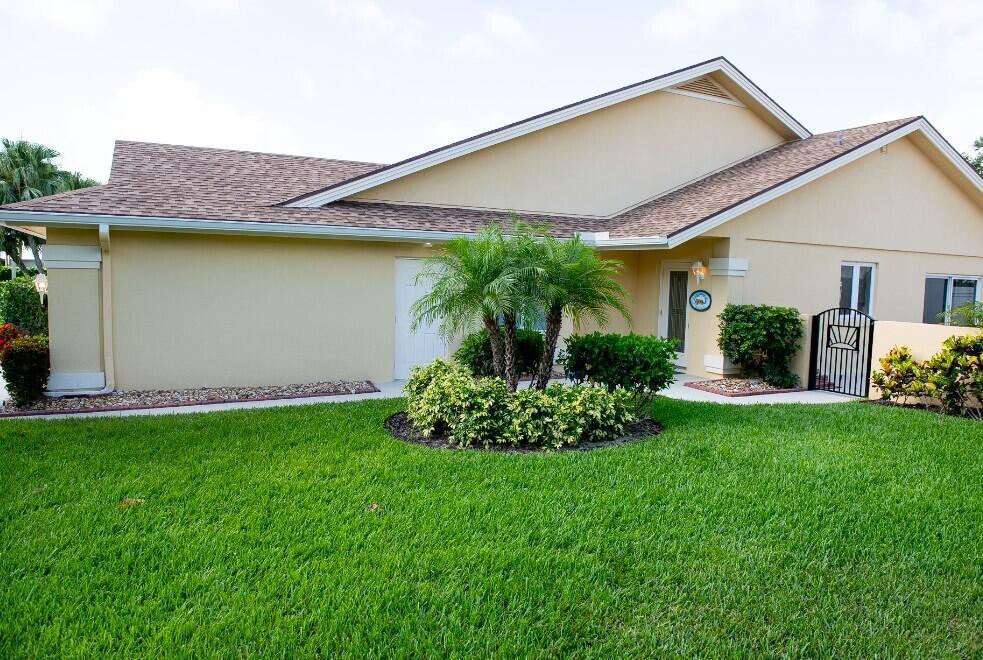 114 Beach Summit Court, Jupiter FL 33477 photo 3