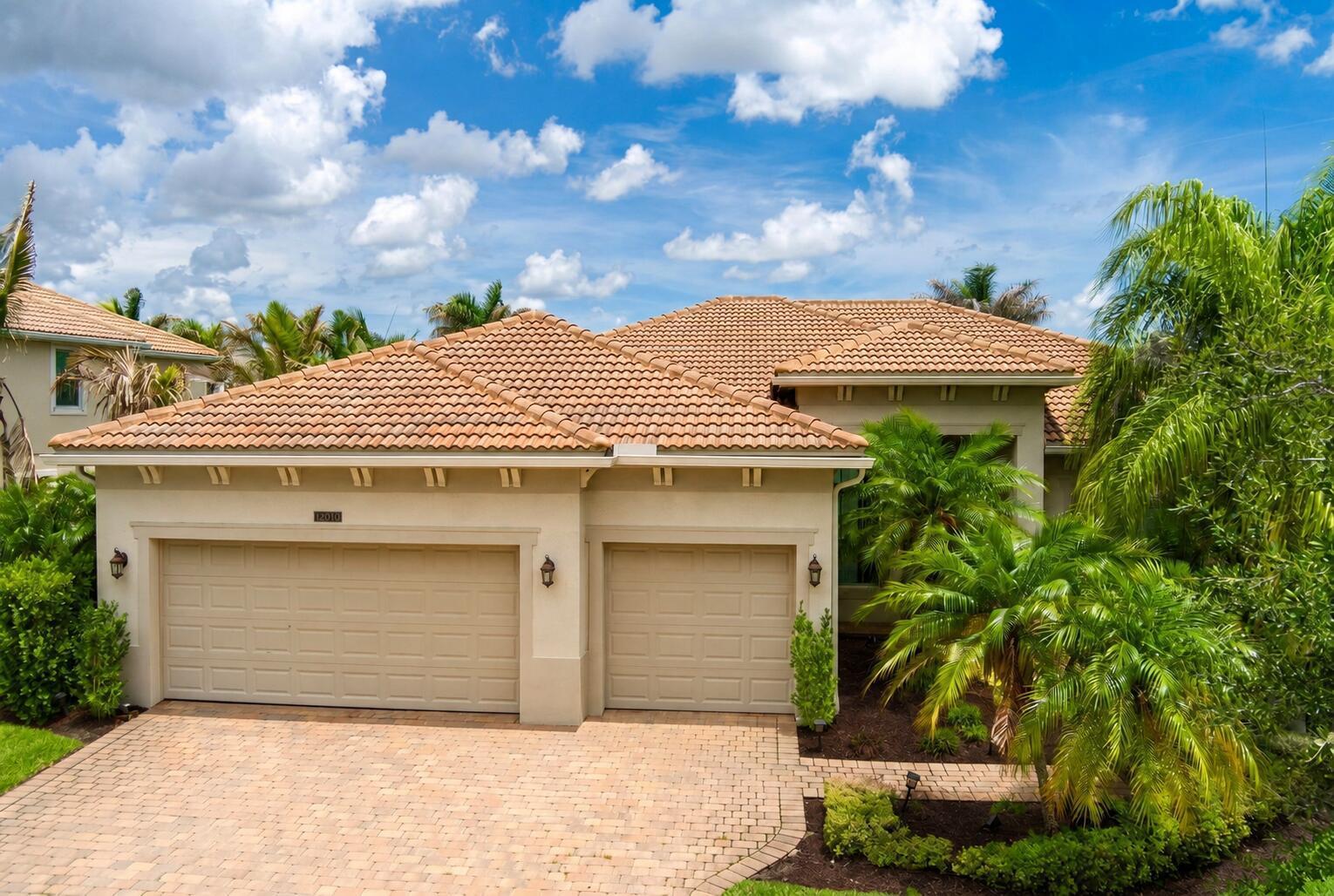 12010 SW Aventino Drive, Port St. Lucie FL 34987 photo 2