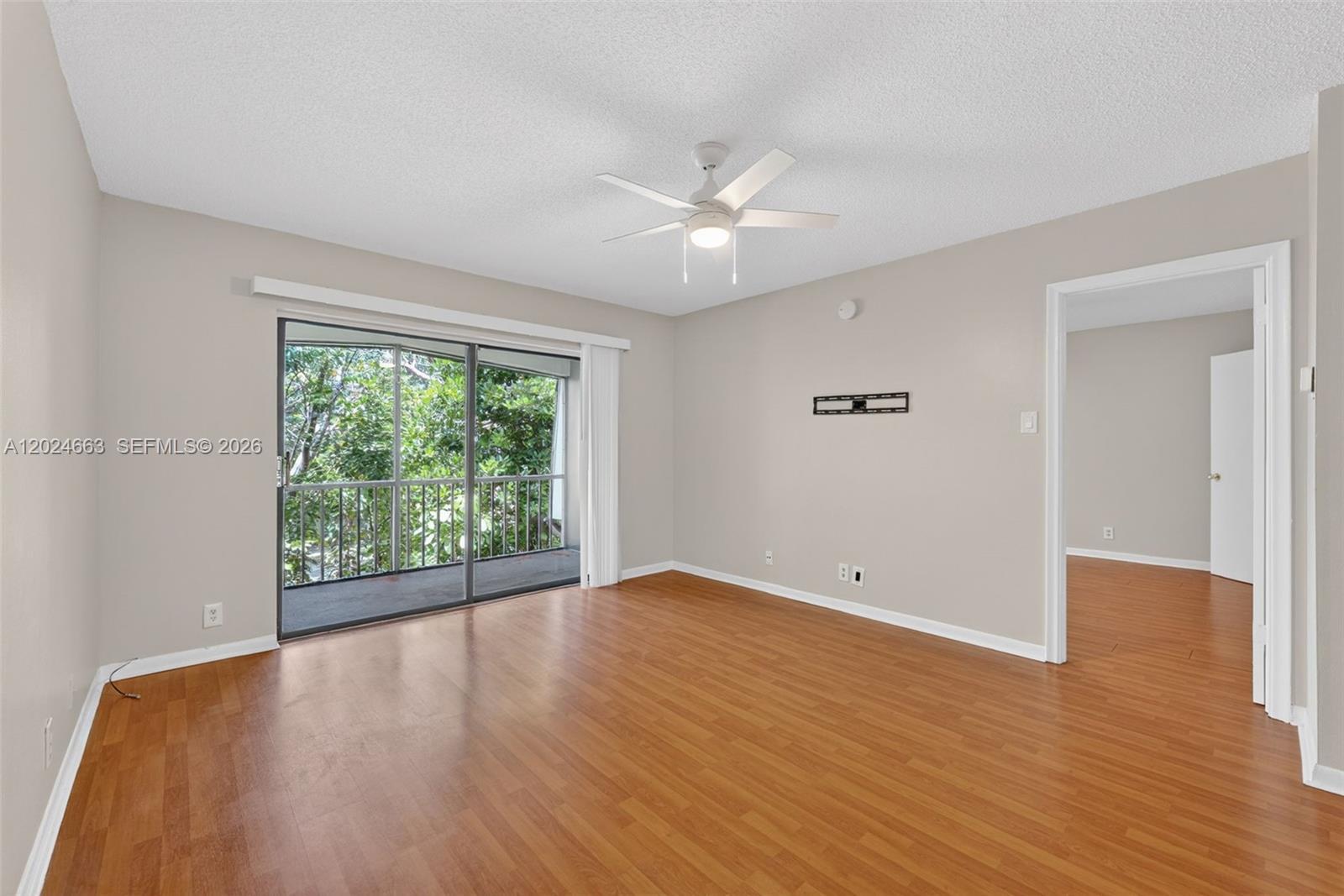 3119 Oakland Shores Dr # C212, Oakland Park FL 33309 photo 2