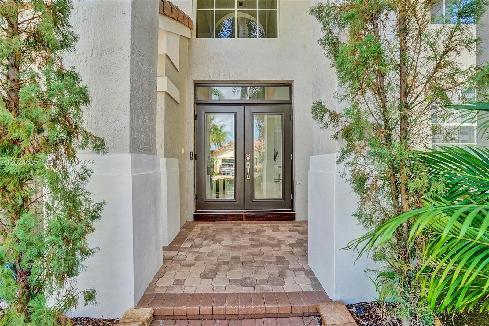 2526 Hunters Run Way, Weston FL 33327 photo 3