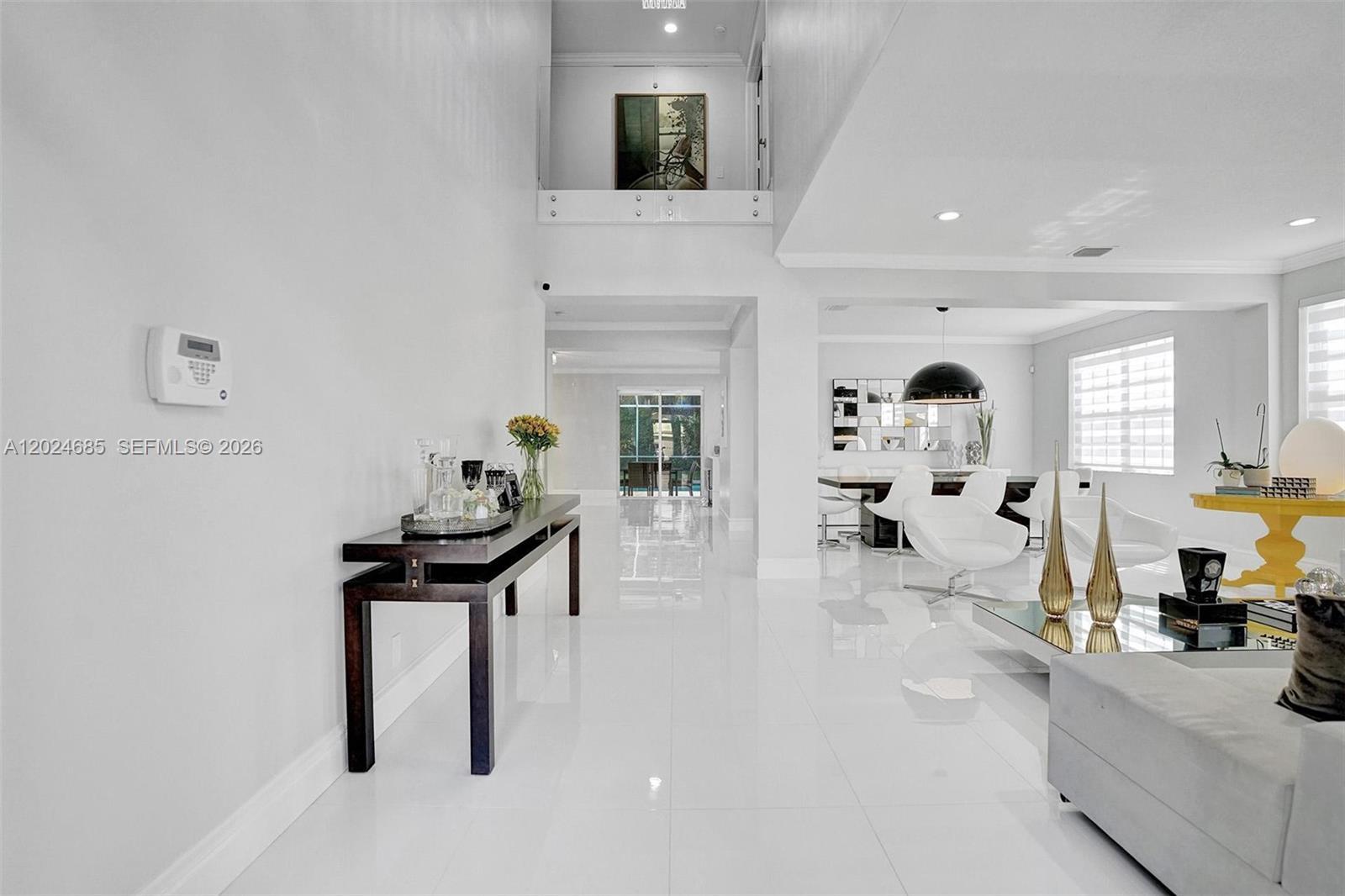 2526 Hunters Run Way, Weston FL 33327 photo 5