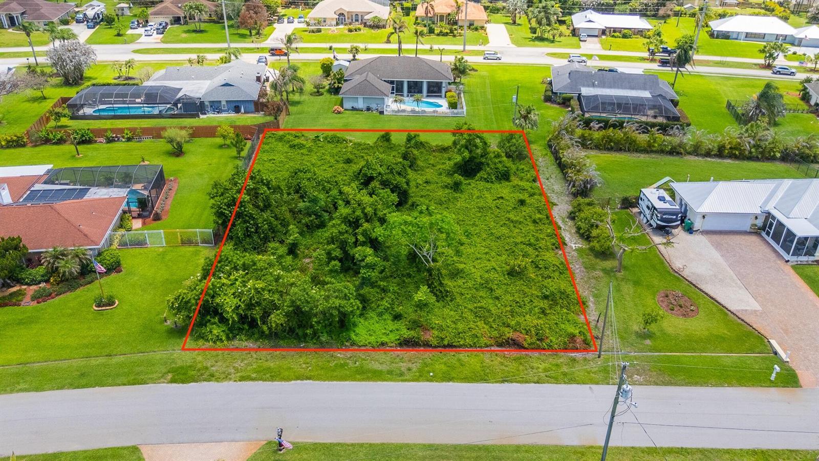 2012 SE Giffen Avenue, Port St. Lucie FL 34952 photo 2