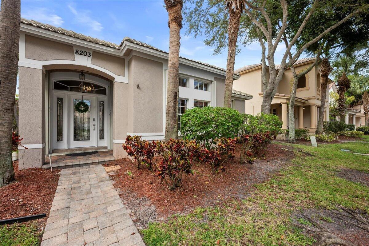 8203 Calterra Drive, Palm Beach Gardens FL 33418 photo 2