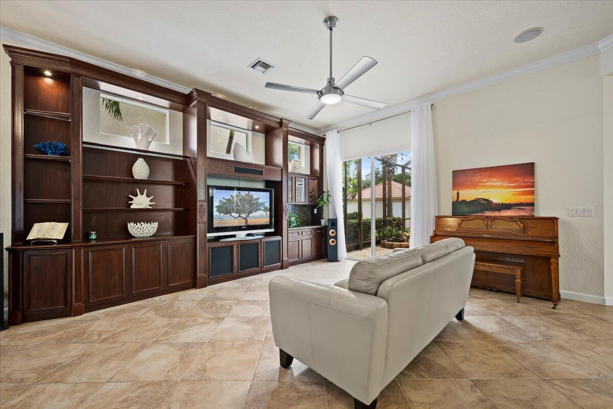 8203 Calterra Drive, Palm Beach Gardens FL 33418 photo 3