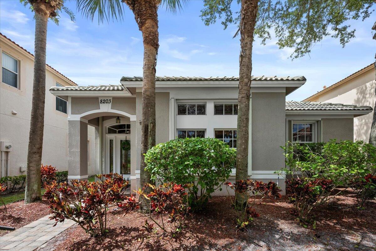 8203 Calterra Drive, Palm Beach Gardens FL 33418