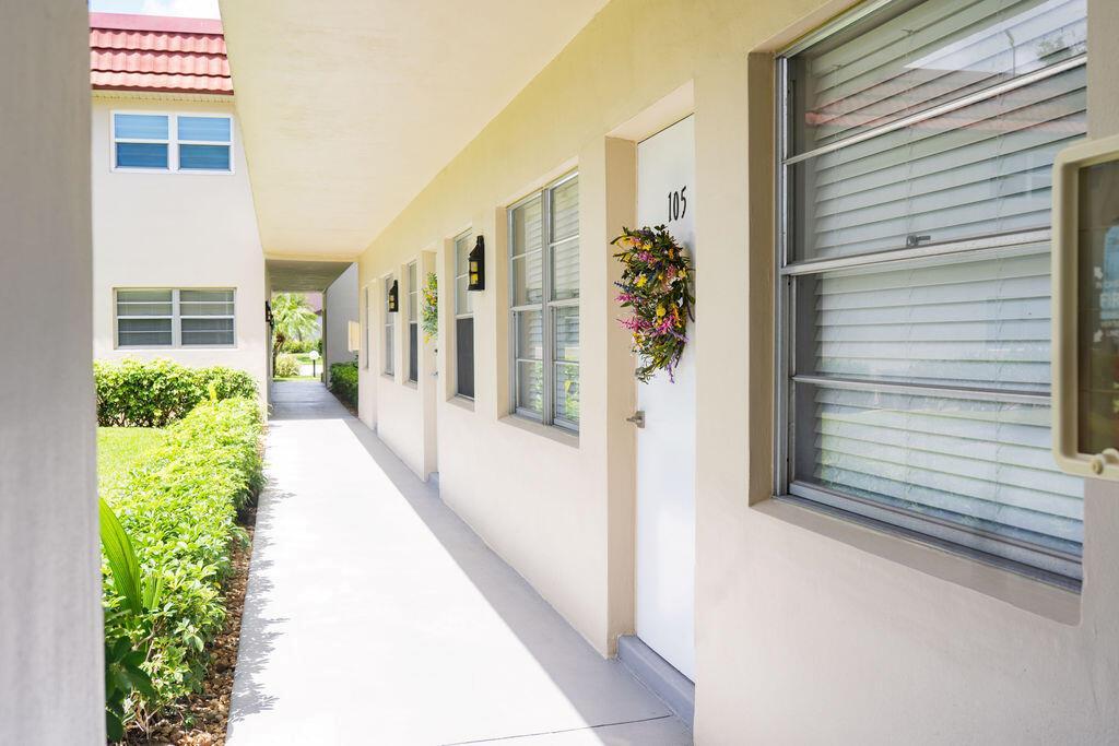 15 Vista Palm Lane # 105, Vero Beach FL 32962 photo 4