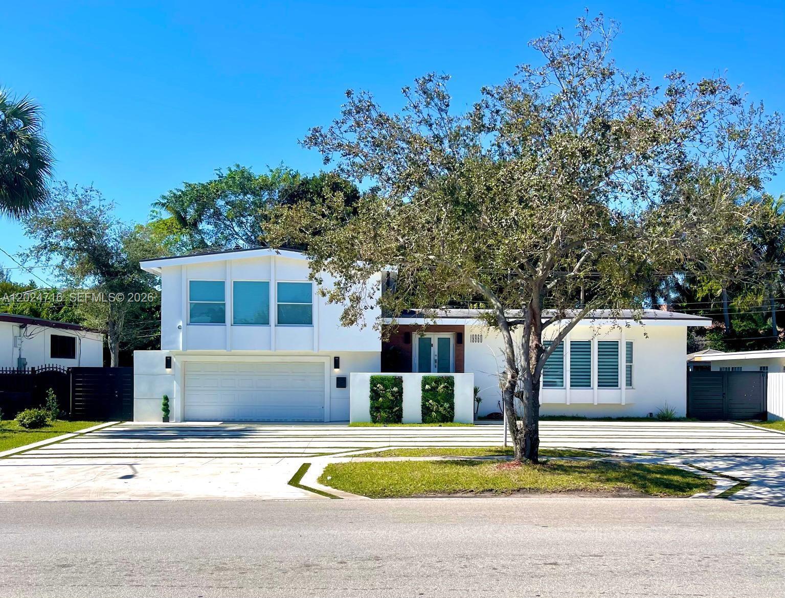 19960 Highland Lakes Blvd, Miami FL 33179