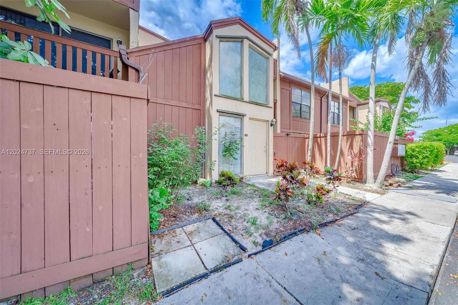 6547 SW 116th Pl # C, Miami FL 33173 photo 3