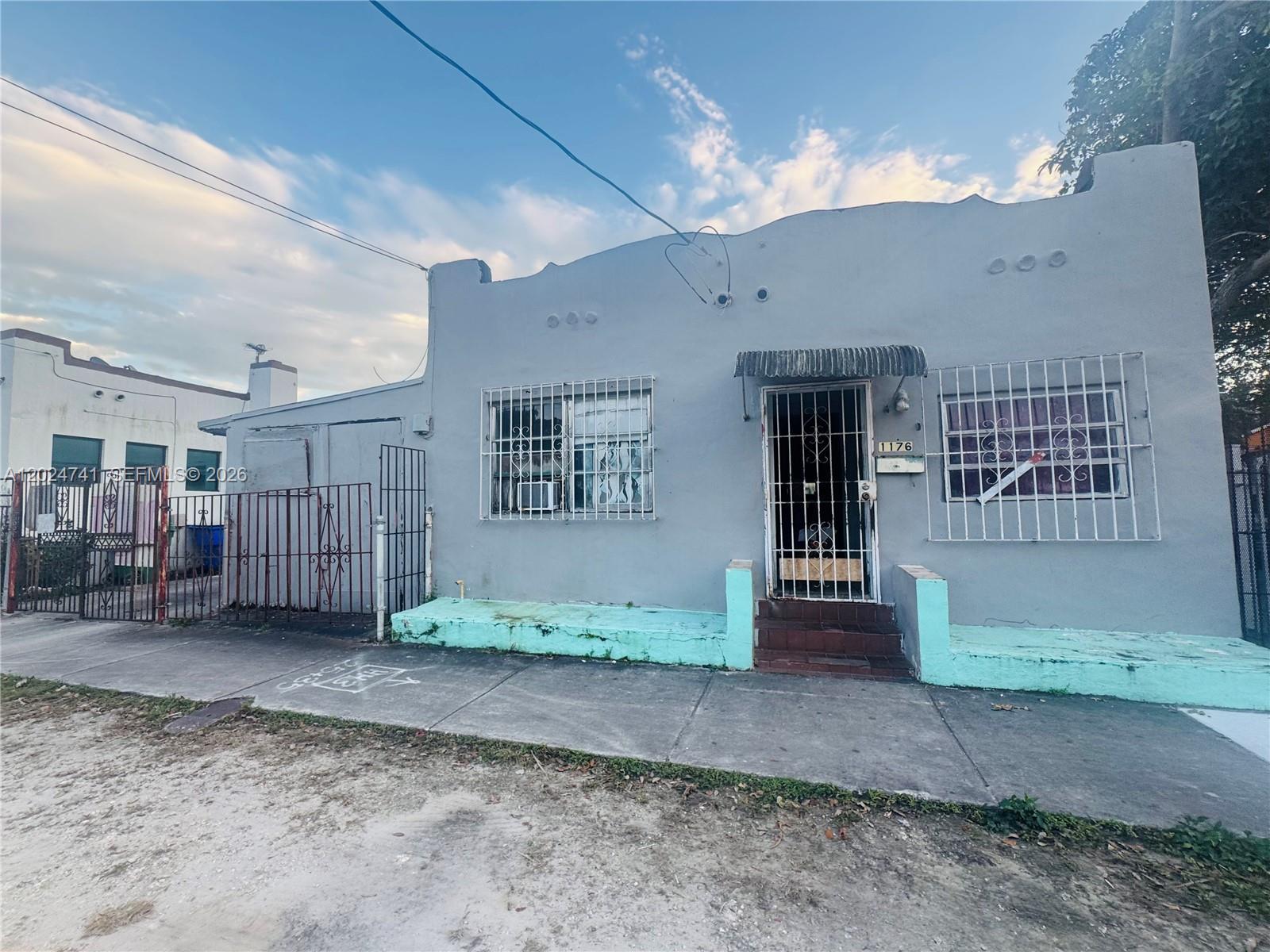 1176 NW 32nd St, Miami FL 33127