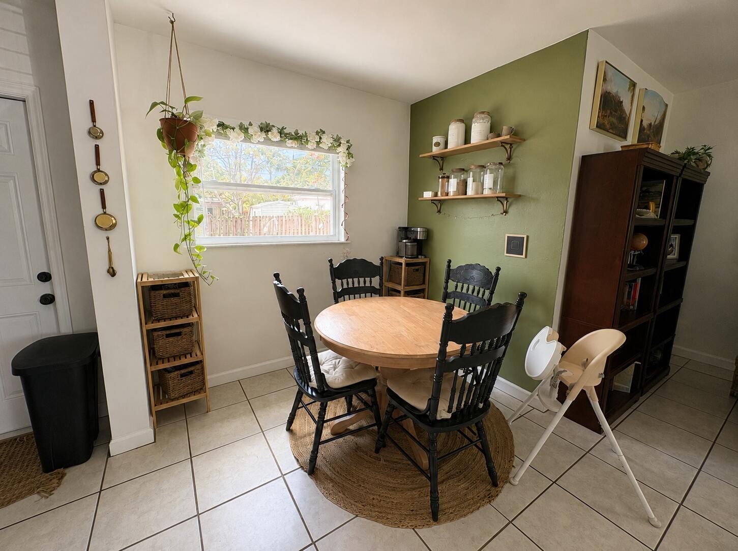 818 Glenridge Drive, West Palm Beach FL 33405 photo 4
