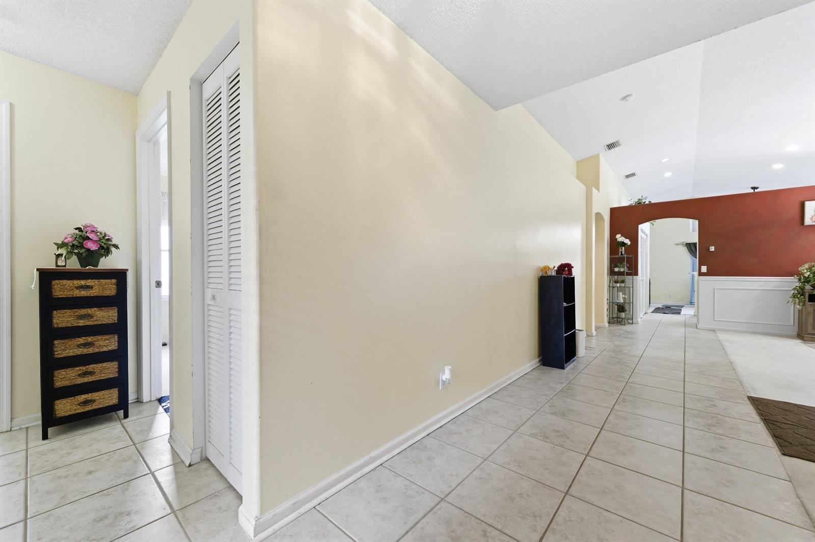 5317 Oakmont Village Circle, Lake Worth FL 33463 photo 3