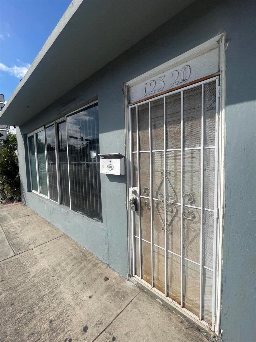 12322 NE 6th Avenue, North Miami FL 33161