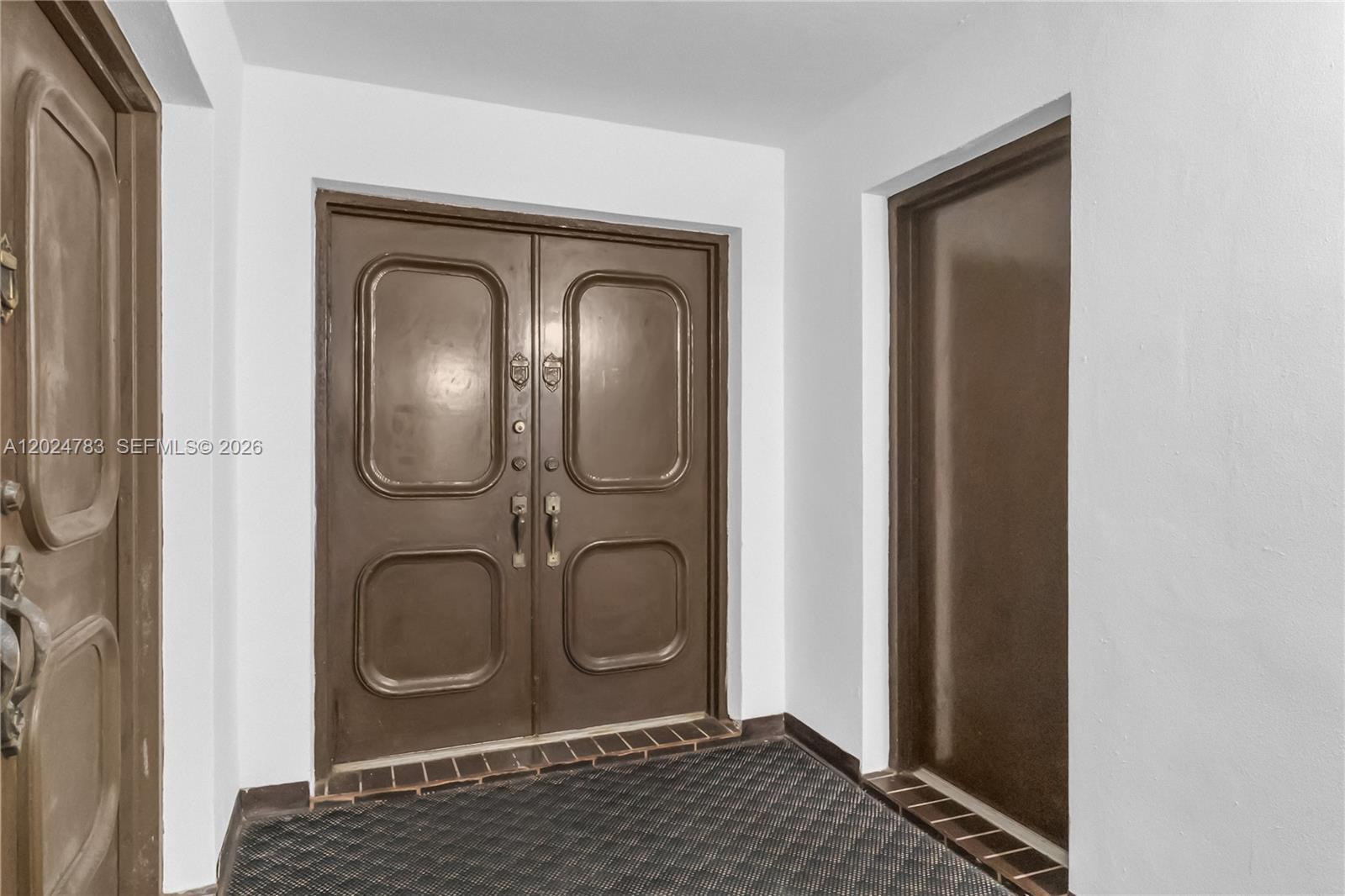 13951 Kendale Lakes Cir # 208A, Miami FL 33183 photo 2