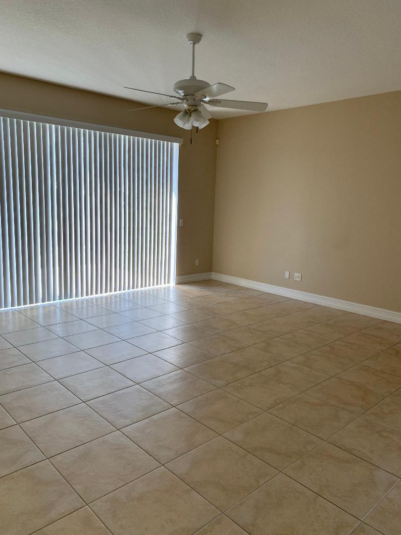 1176 Pinewood Lake Court, FL 33415 photo 3