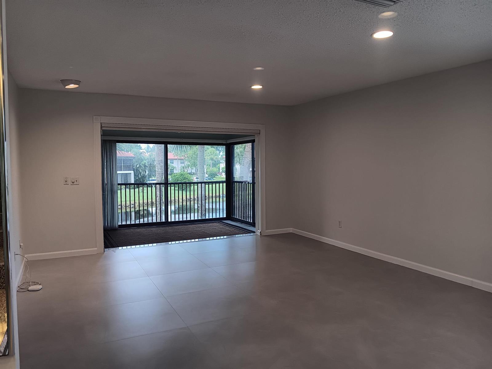 8045 Eastlake Drive # g, Boca Raton FL 33433 photo 3