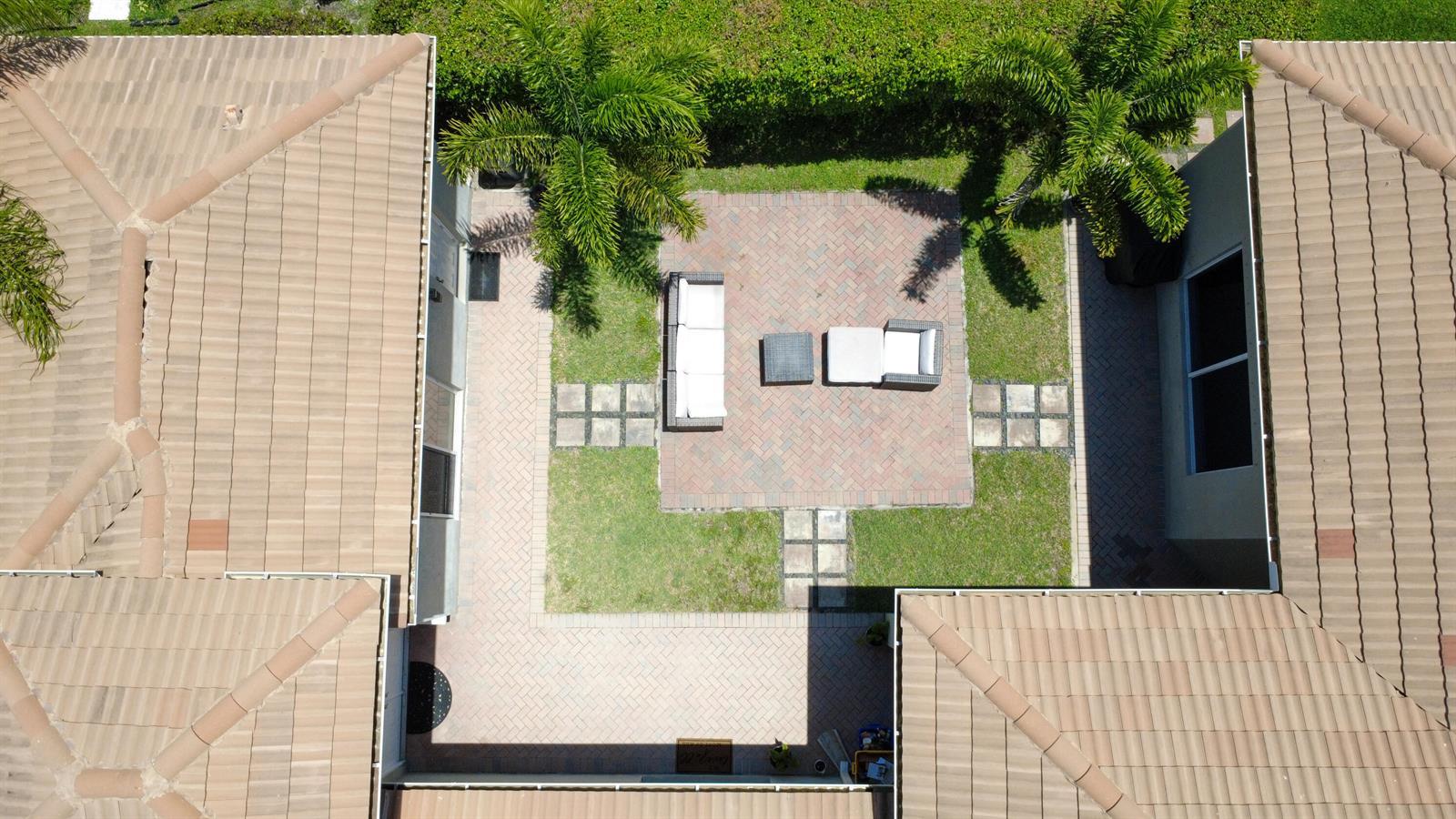 10122 Oak Meadow Lane, Lake Worth FL 33449 photo 4