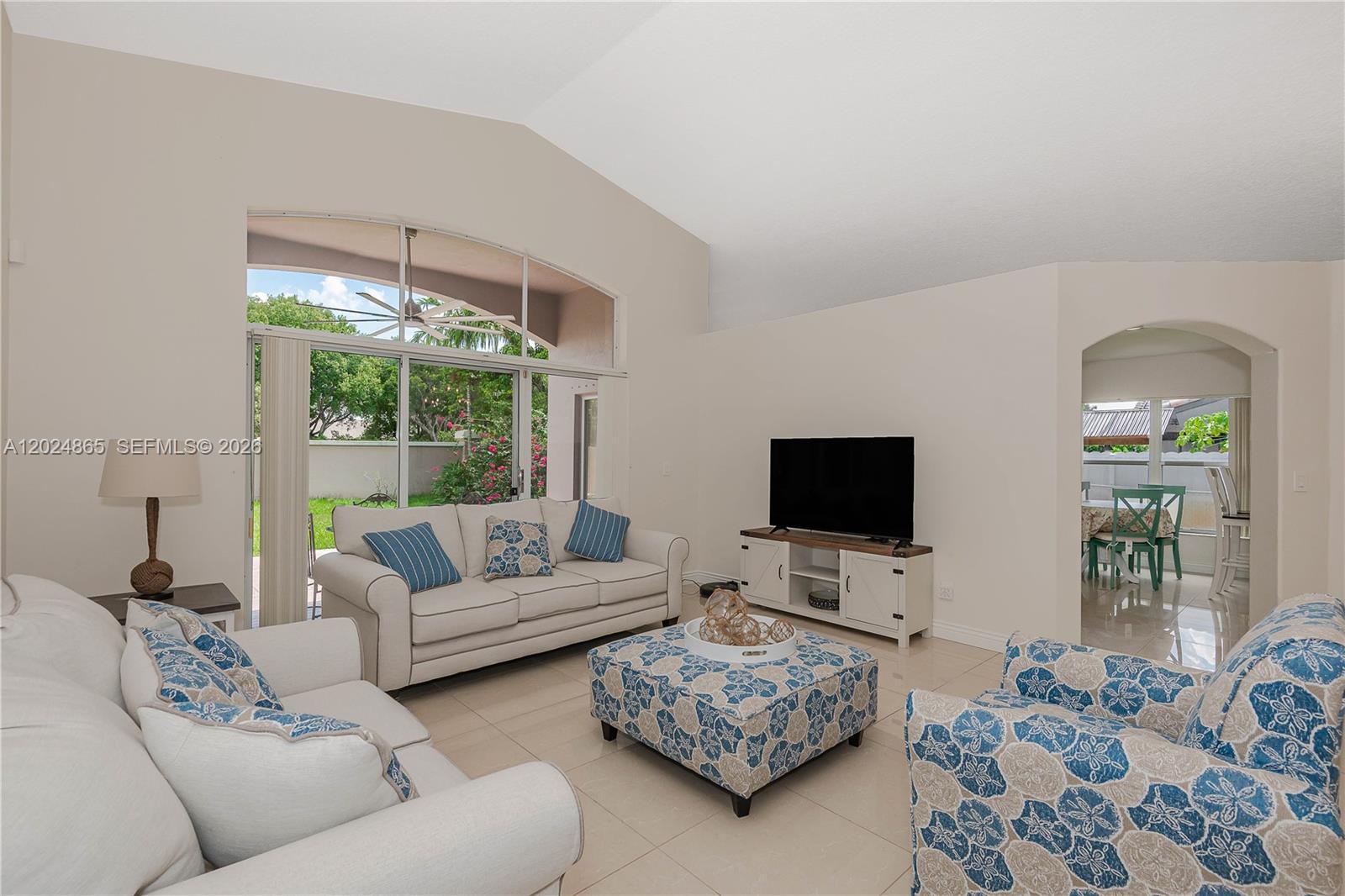 16269 SW 6th St, Pembroke Pines FL 33027 photo 5