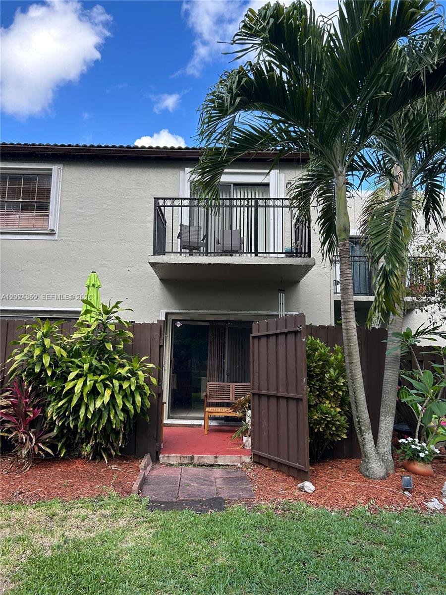 10420 SW 154 Ct # 5, Other City - In The State Of Florida FL 33196 photo 4