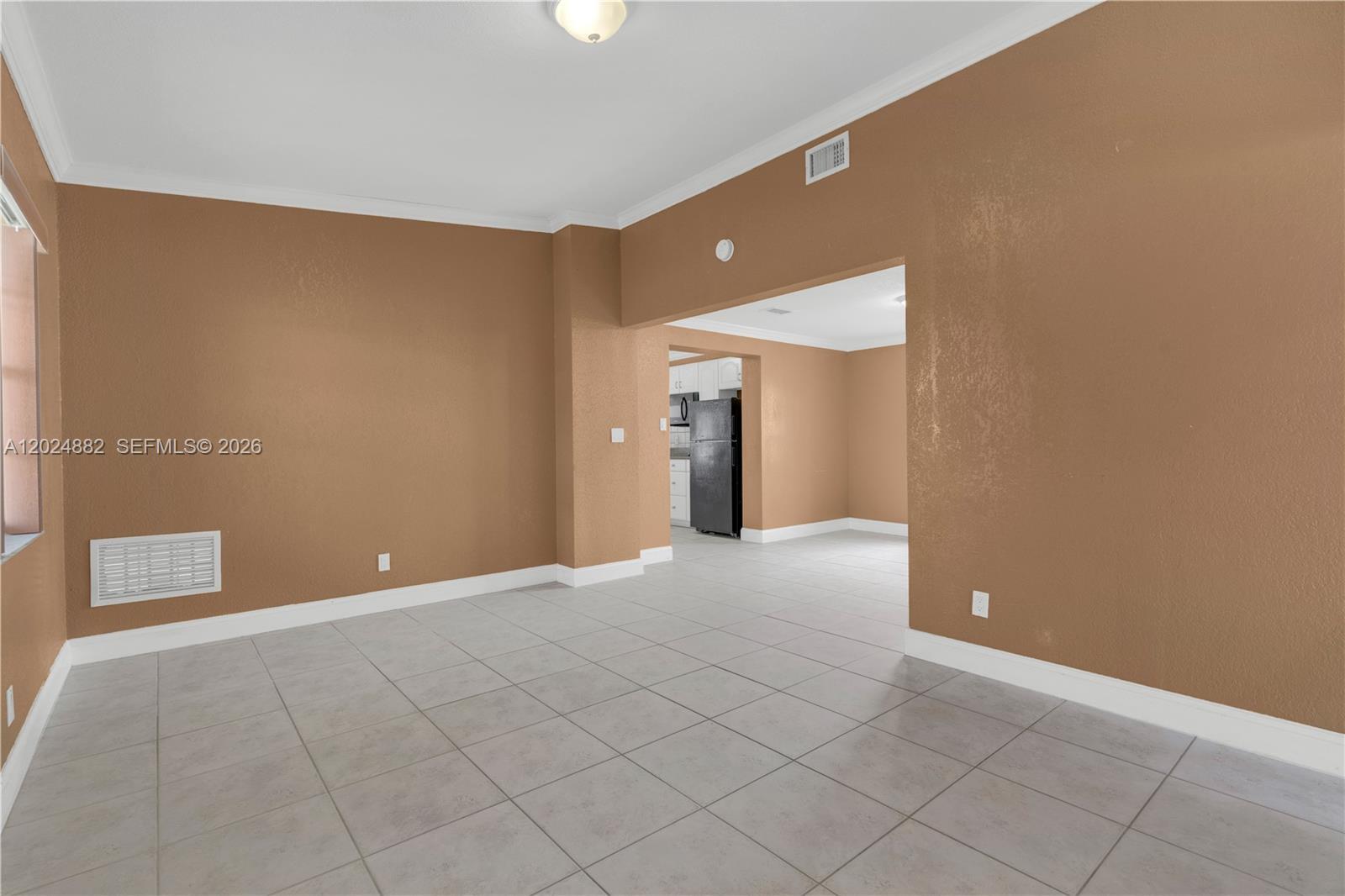 3651 W 2nd Ct, Hialeah FL 33012 photo 5