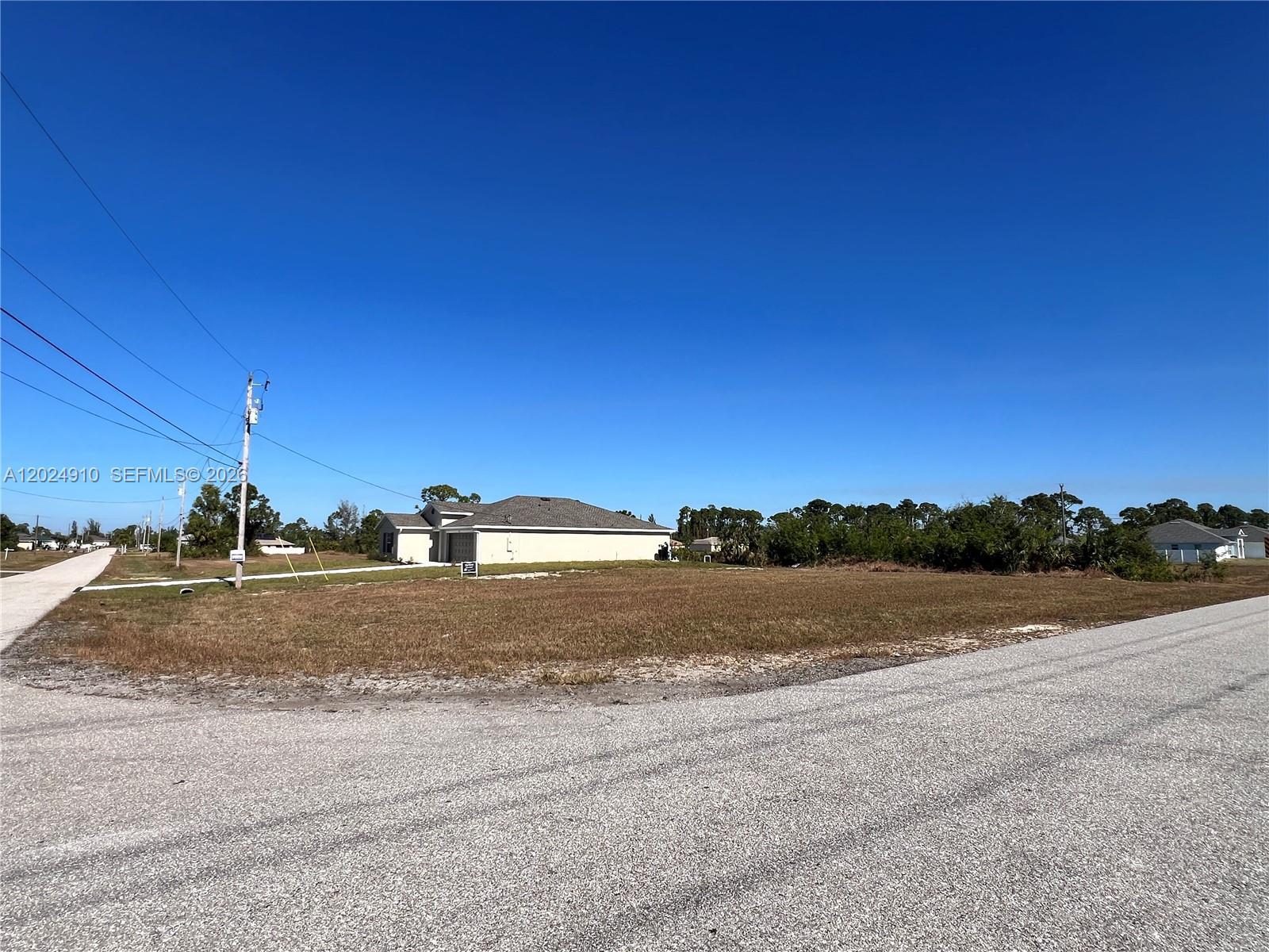 3239 NE 9 Avenue, Cape Coral FL 33909 photo 5
