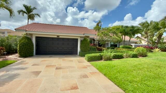 425 Deer Creek Path E, Deerfield Beach FL 33442 photo 2