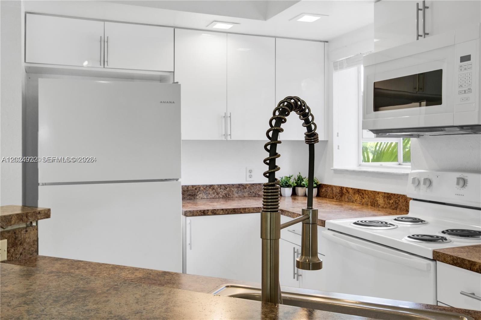 3420 N Pinewalk Dr N # 717, Margate FL 33063 photo 4