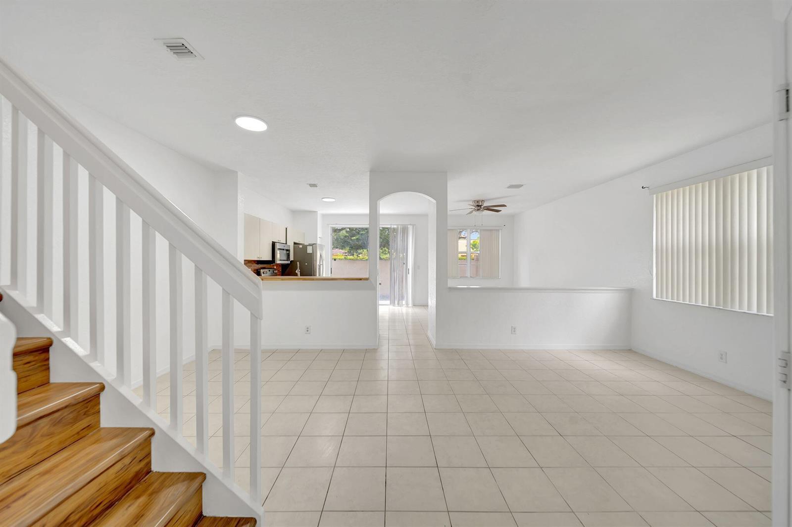 3970 NW 90th Way, Sunrise FL 33351 photo 3