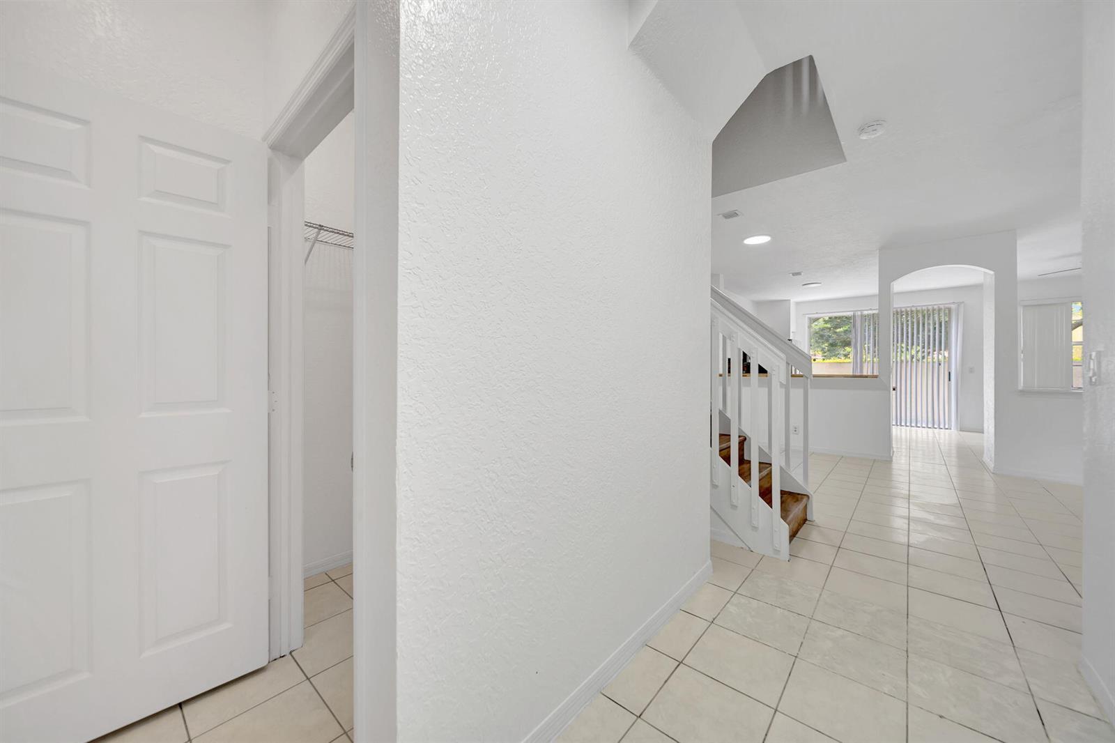 3970 NW 90th Way, Sunrise FL 33351 photo 5