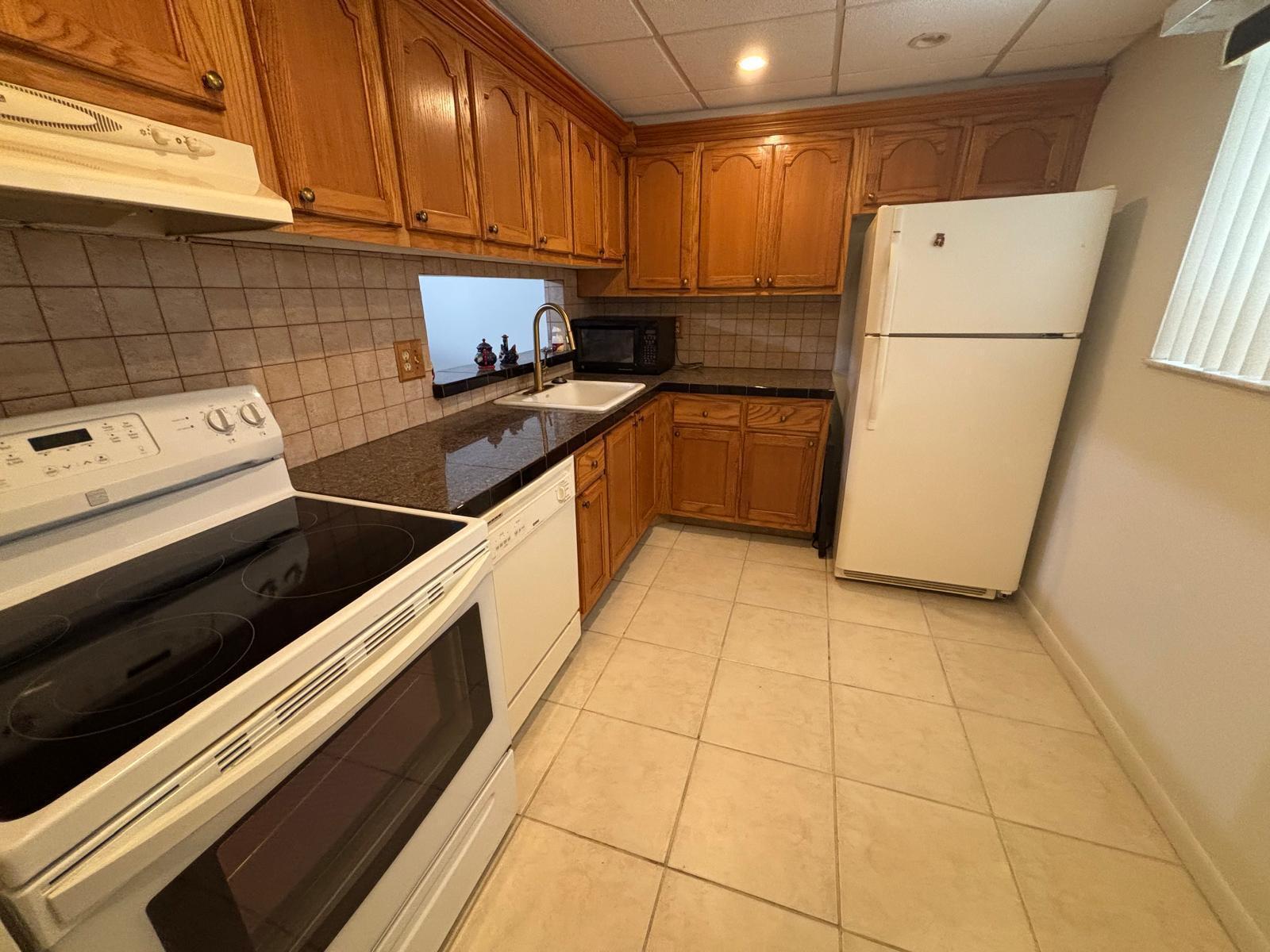 5340 Las Verdes Circle # 222, Delray Beach FL 33484 photo 5