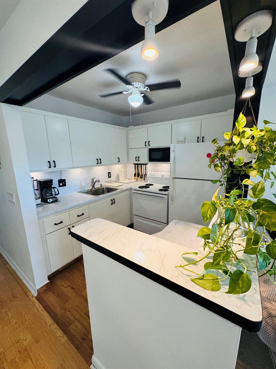 16 Windsor A, West Palm Beach FL 33417