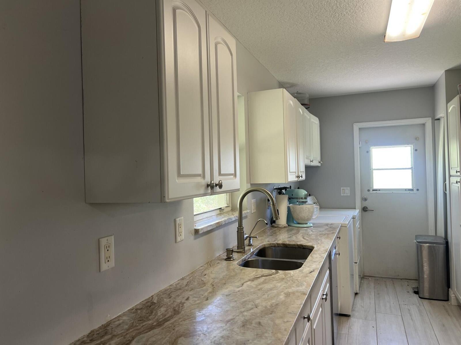 16676 130th Avenue N, Jupiter FL 33478 photo 4