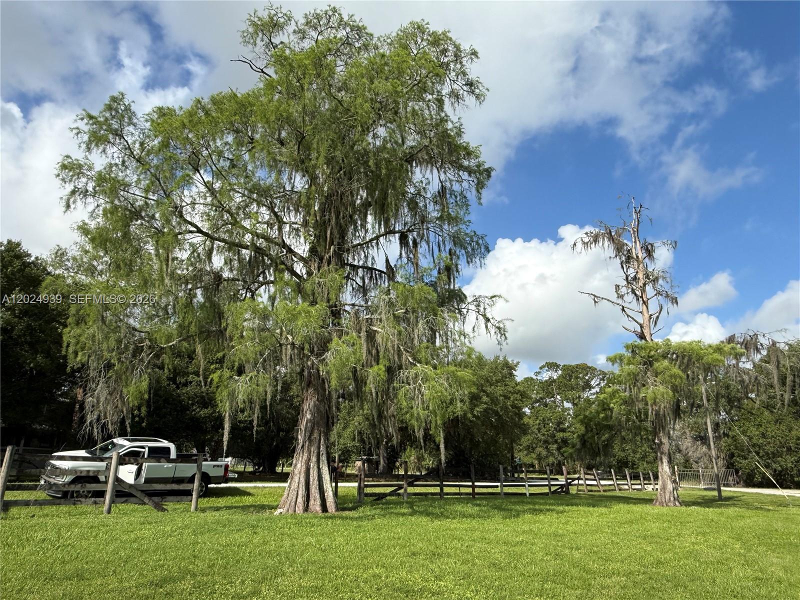 709 SIBONEY AVE, Clewiston FL 33440