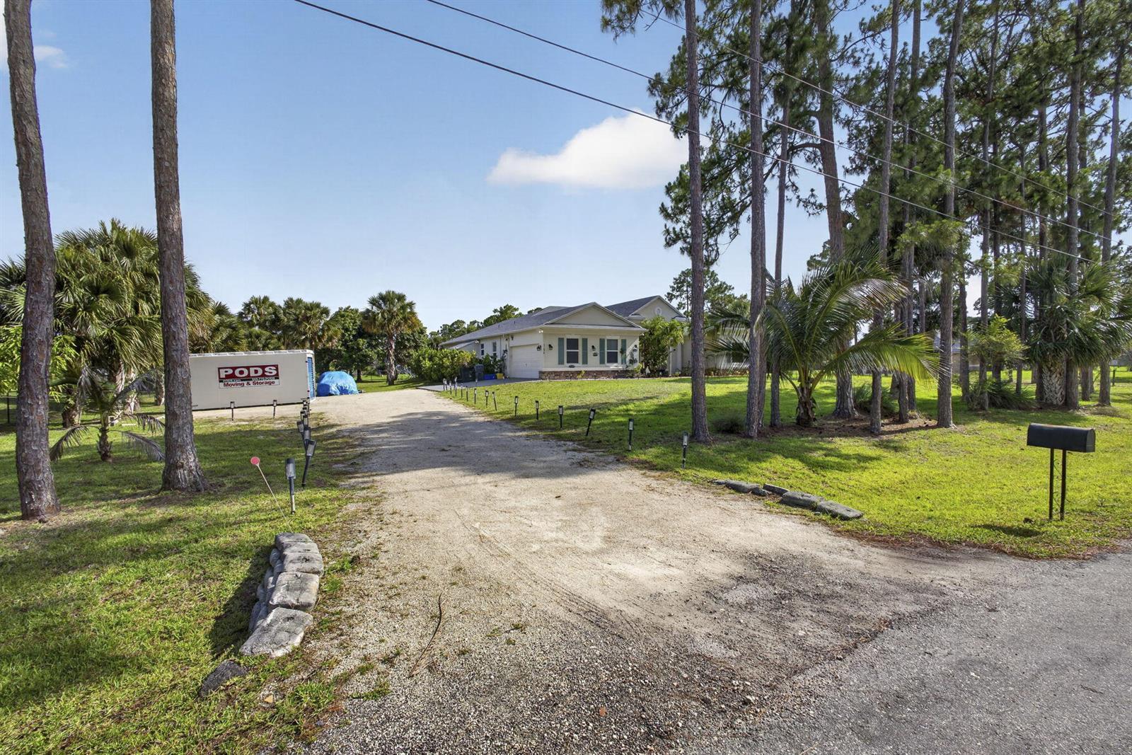 17070 N 90th St N, FL 33470 photo 2