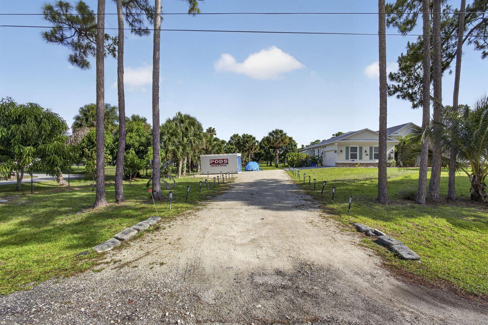 17070 N 90th St N, FL 33470 photo 3