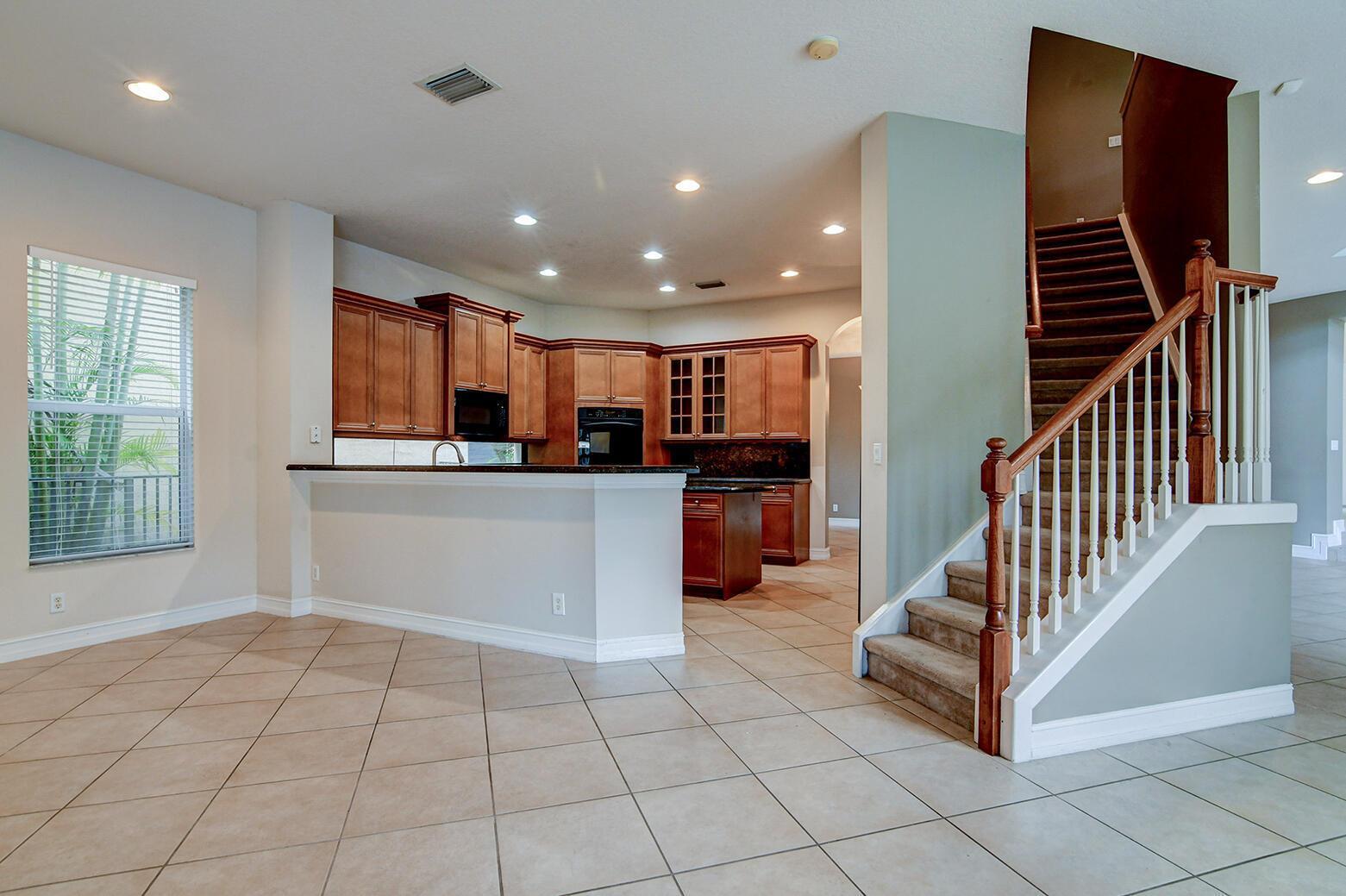 670 Edgebrook Lane, Royal Palm Beach FL 33411 photo 3