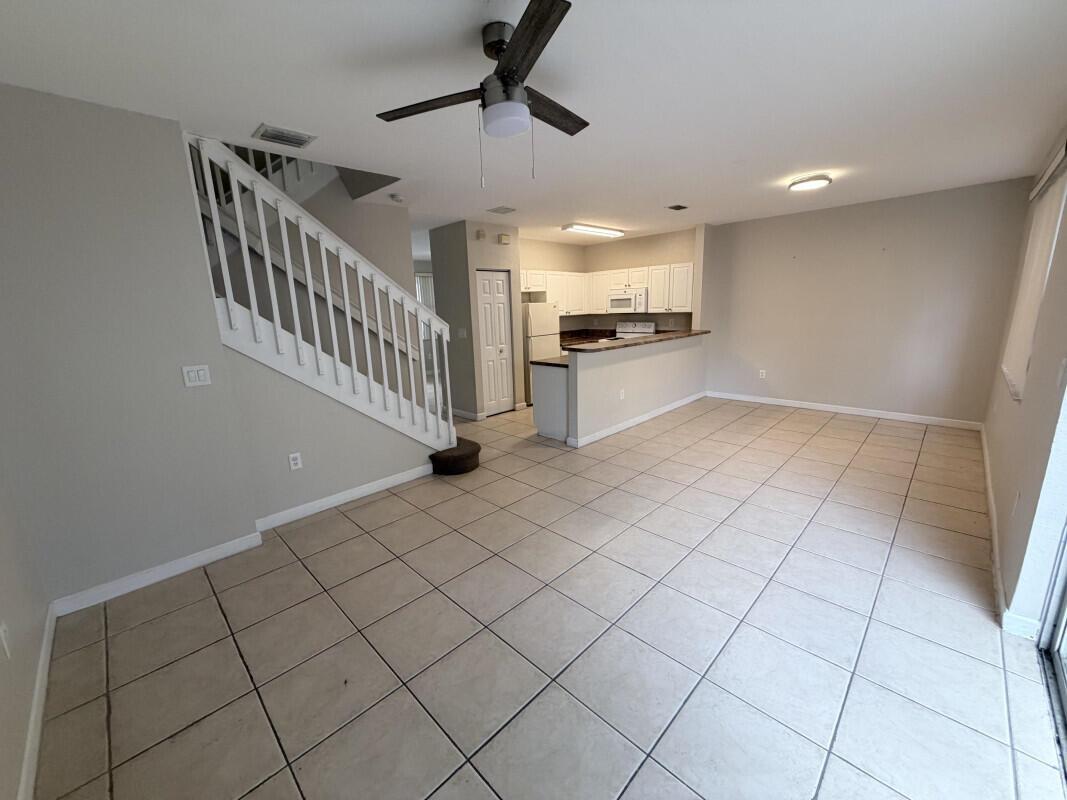 933 NE 42nd Avenue, Homestead FL 33033 photo 4