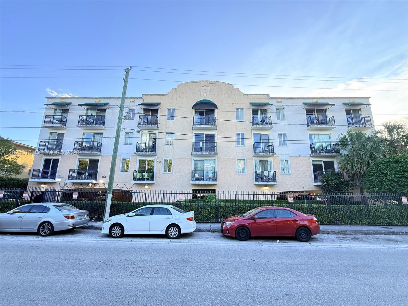 400 SW 2nd St # 201, Miami FL 33130