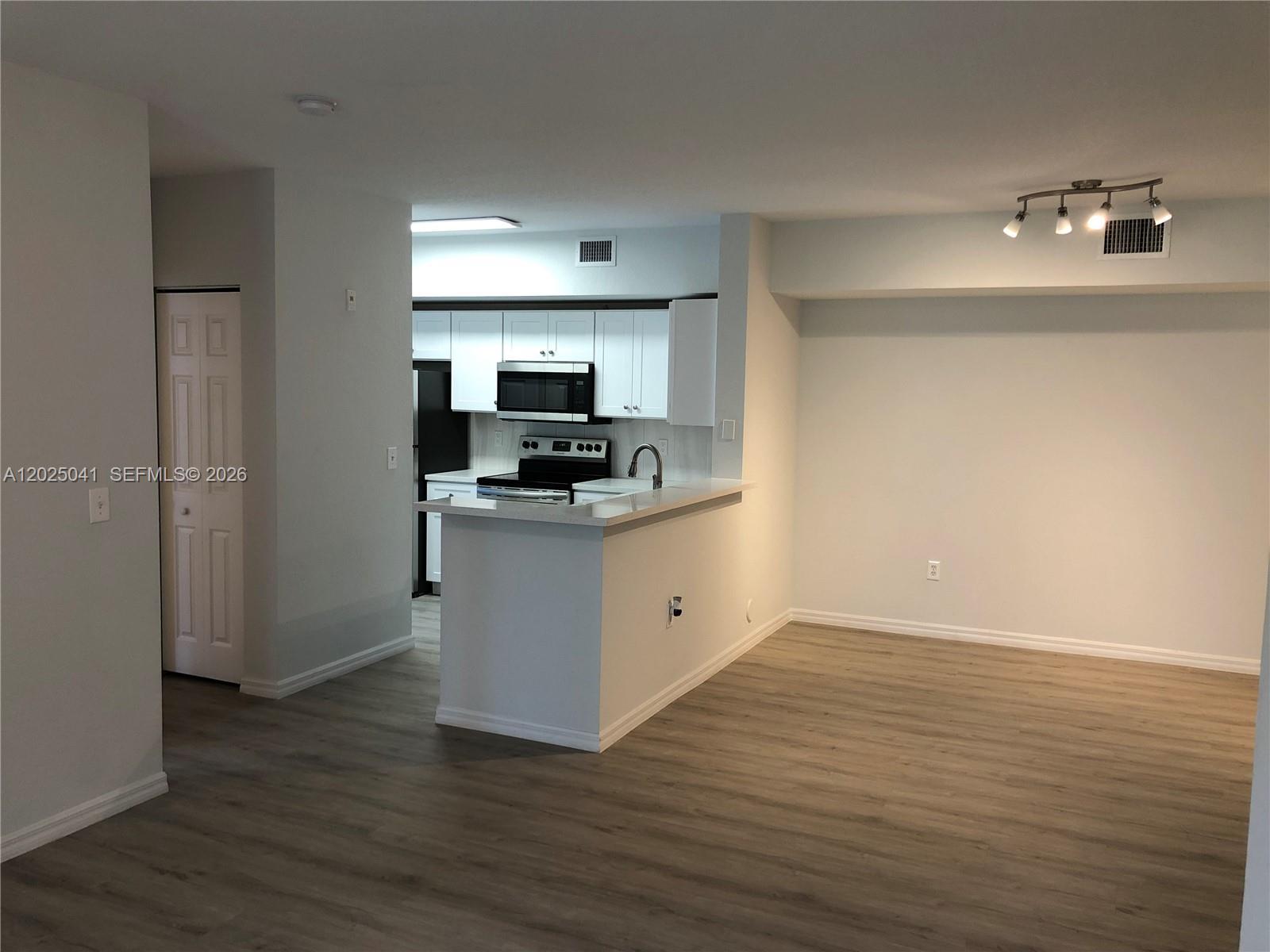 2544 Centergate Dr # 108, Miramar FL 33025