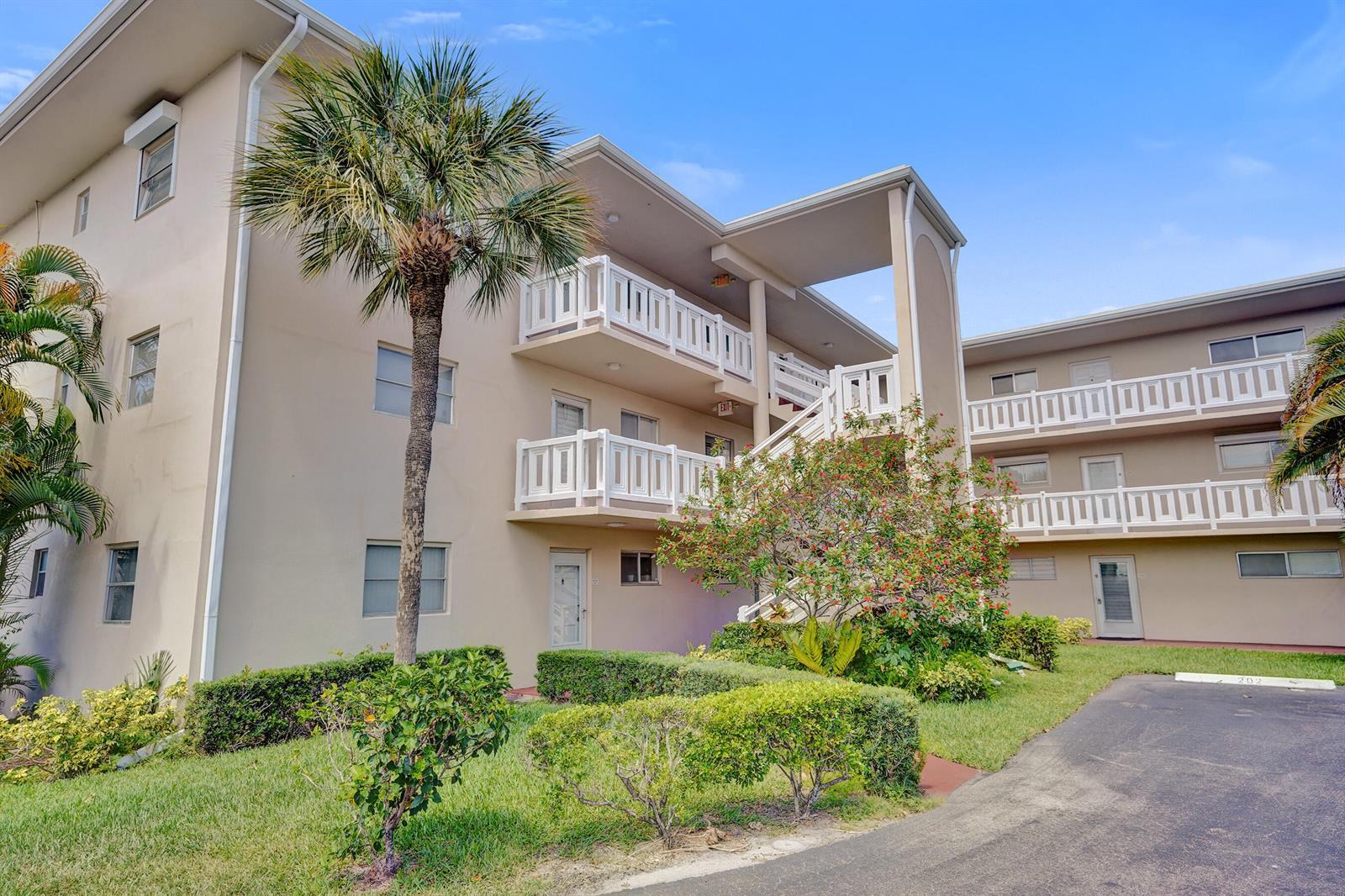 2640 S Garden Dr Drive S # 301, Lake Worth FL 33461