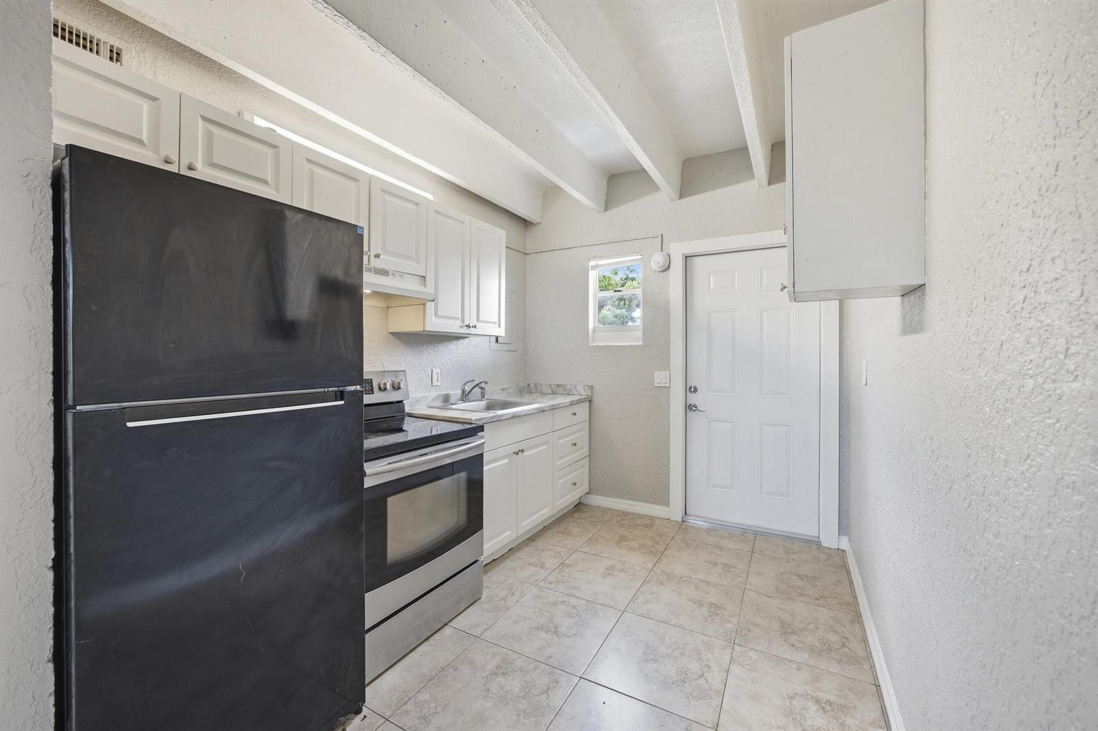 812 19th Street # 4, West Palm Beach FL 33407 photo 2
