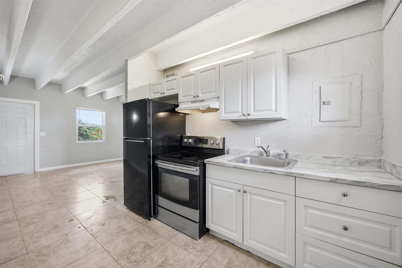 812 19th Street # 4, West Palm Beach FL 33407