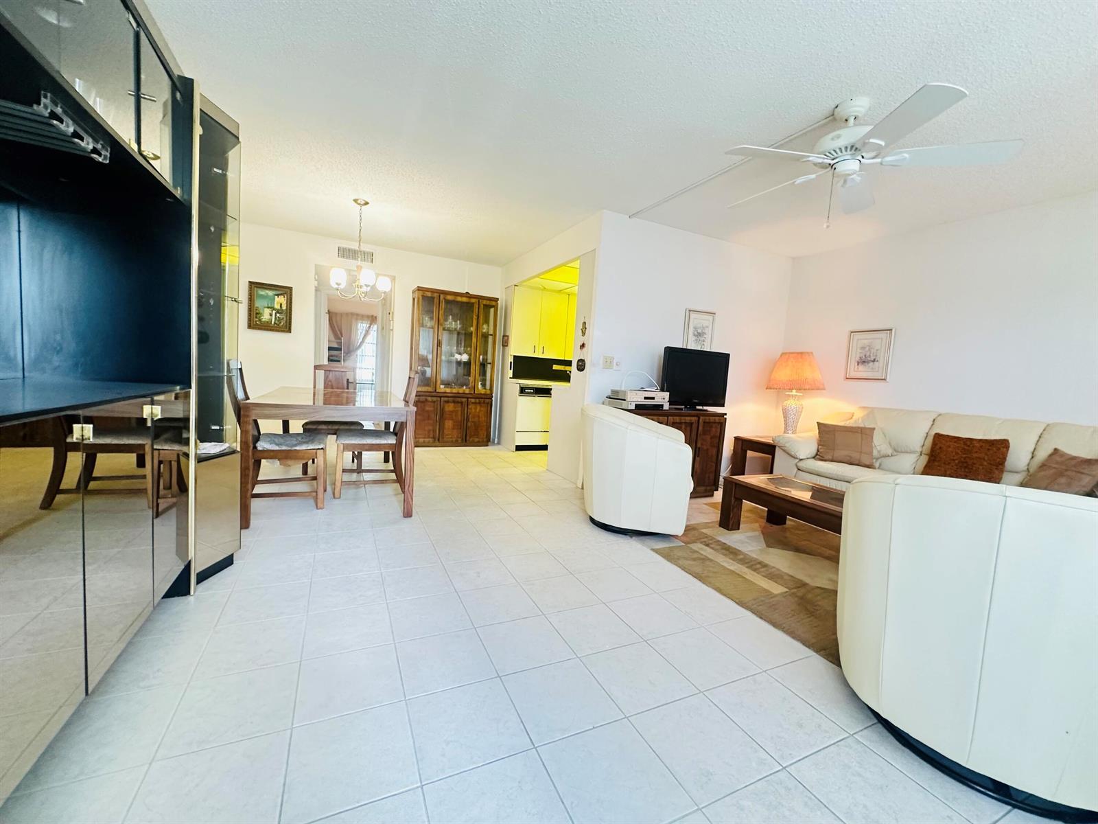 2060 Harwood E # 2060, Deerfield Beach FL 33442 photo 3