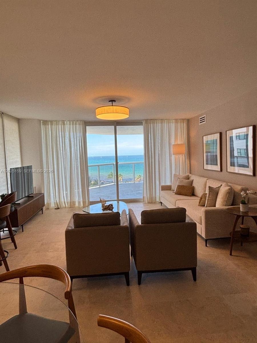 6301 Collins Ave # 908, Miami Beach FL 33141 photo 2