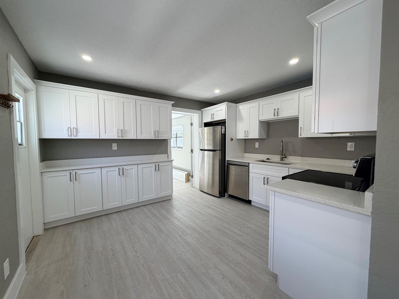 827 Franklin Road, West Palm Beach FL 33405 photo 3