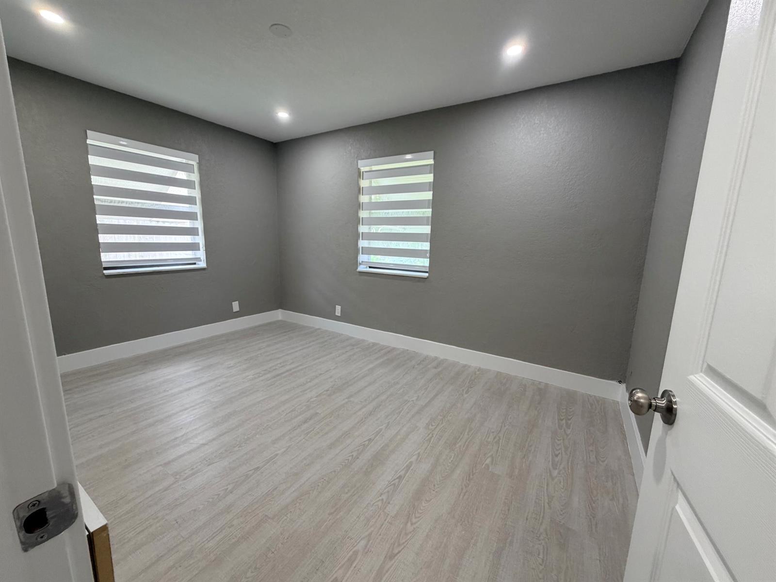 827 Franklin Road, West Palm Beach FL 33405 photo 4