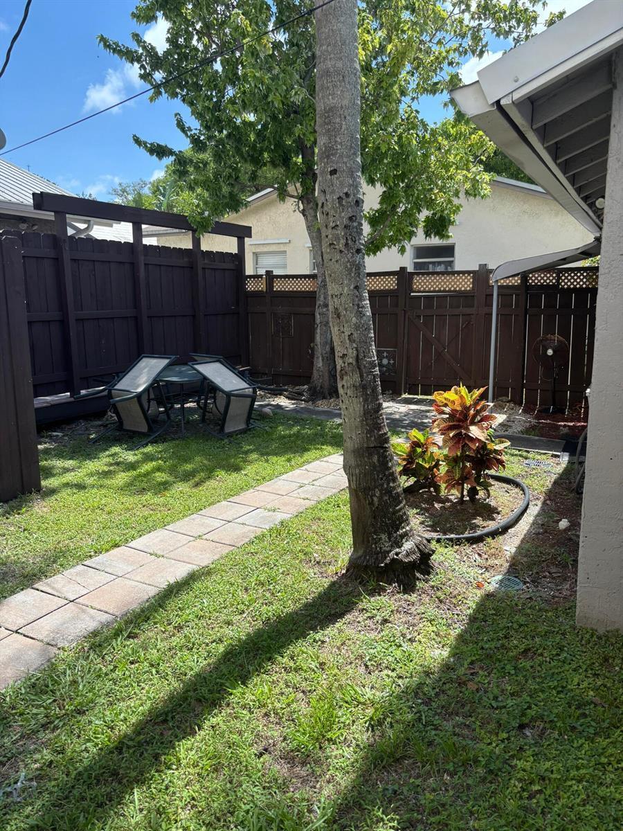 1715 Buchanan Street Rear, Hollywood FL 33020 photo 2