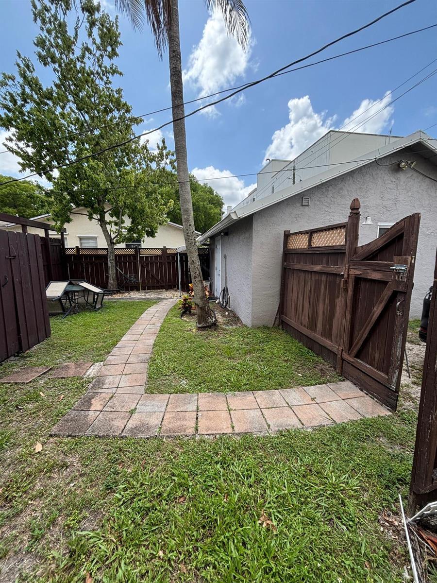 1715 Buchanan Street Rear, Hollywood FL 33020