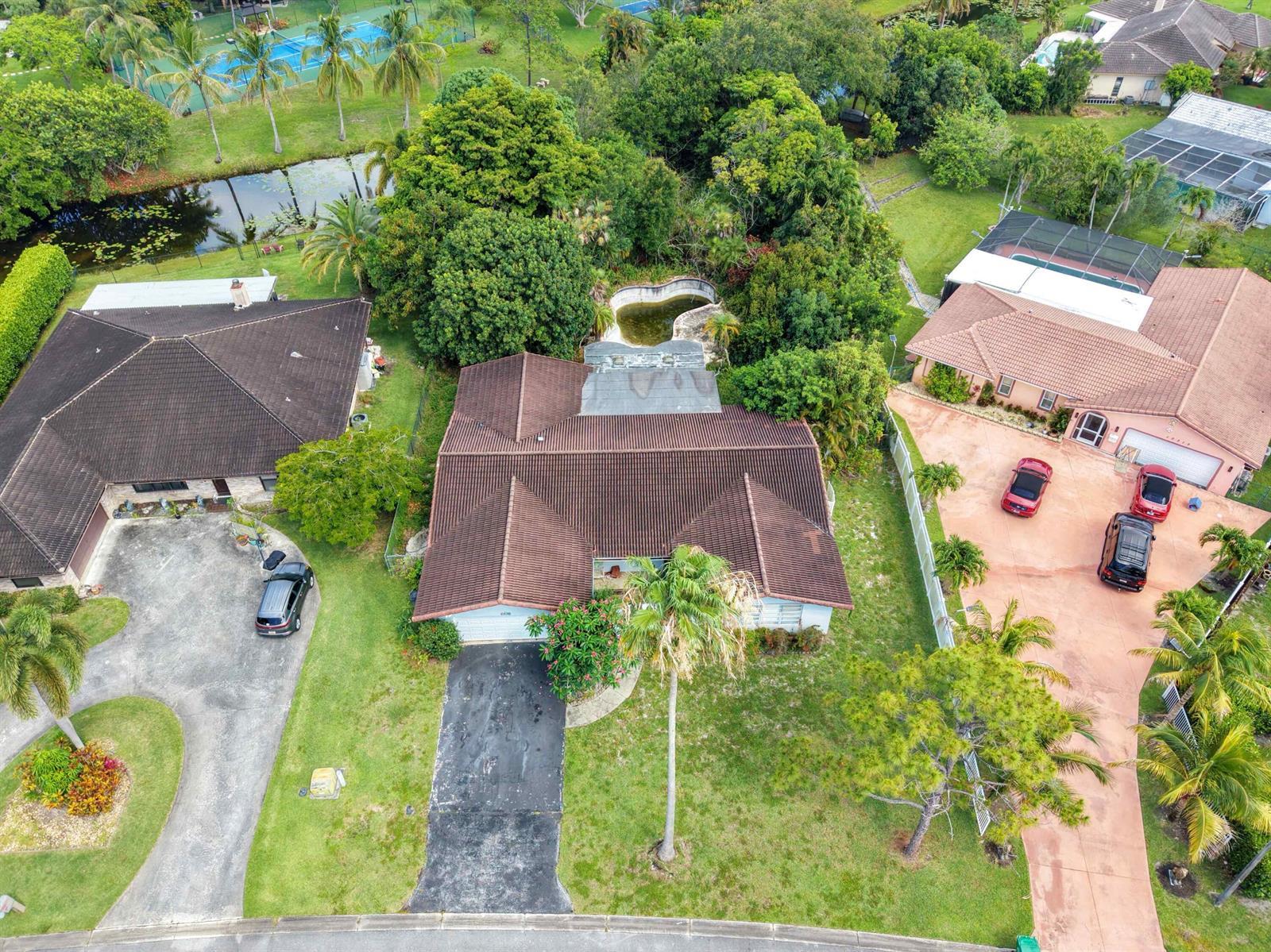 10325 NW 42nd Drive, Coral Springs FL 33065 photo 5