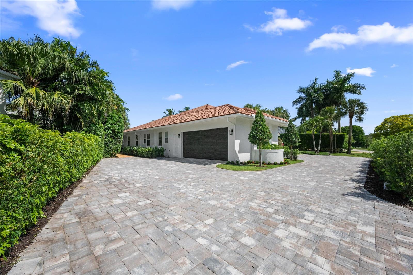 2432 Golf Brook Drive, Wellington FL 33414 photo 4