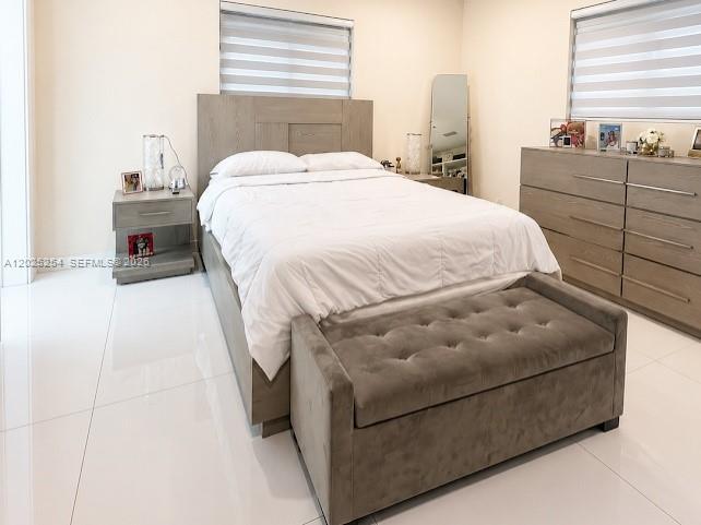 8490 NW 17th Ct, Pembroke Pines FL 33024 photo 5